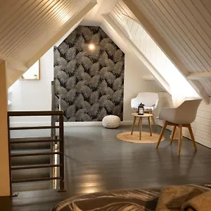 https://petite-maison-situee-entre-saint-malo-et-cancale.inbrittany.com