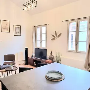 https://le-duplex-catherine-metro-gare-wifi.midi-pyreneeshotels.com
